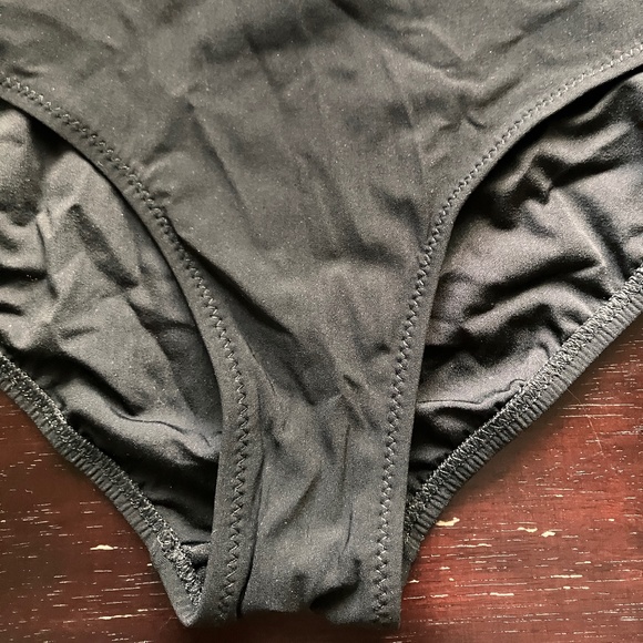 NEW SHAN BLACK BIKINI SET - Picture 12 of 16